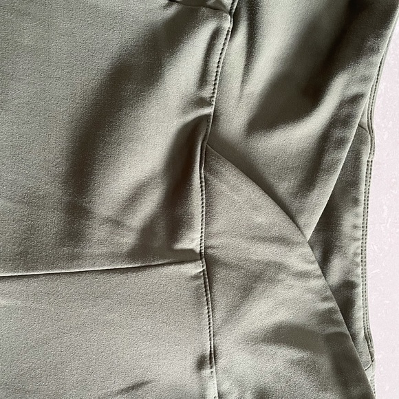 Nikki Blackketter Gymshark Dynamic Leggings Green - Picture 6 of 6